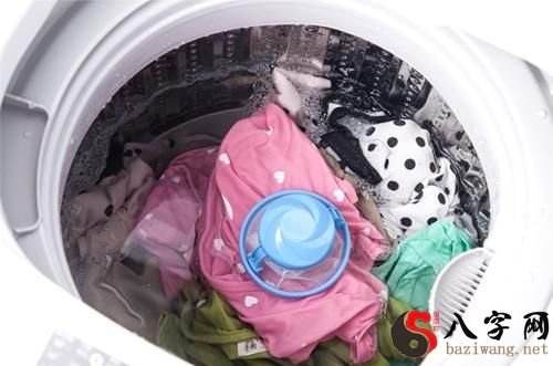 梦见洗很多衣服