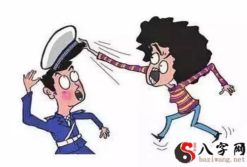 梦见打架打不过逃跑