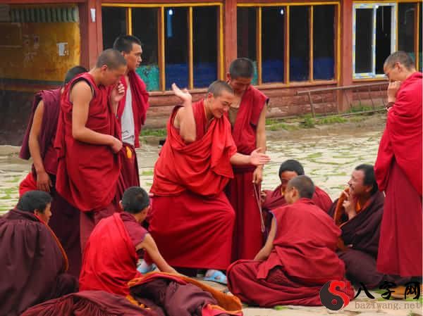 梦见自己进入寺庙