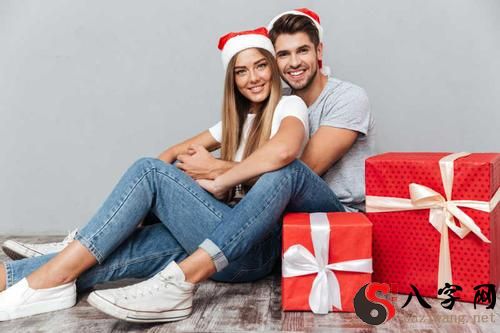 梦见和别人亲热