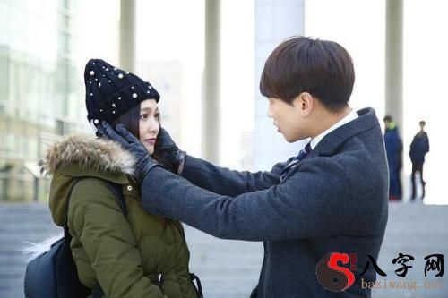 梦见和帅哥亲热