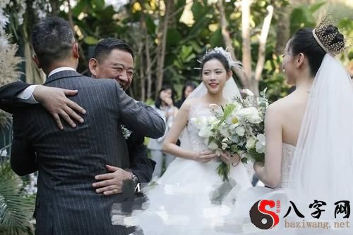 梦见自己和爱人结婚了